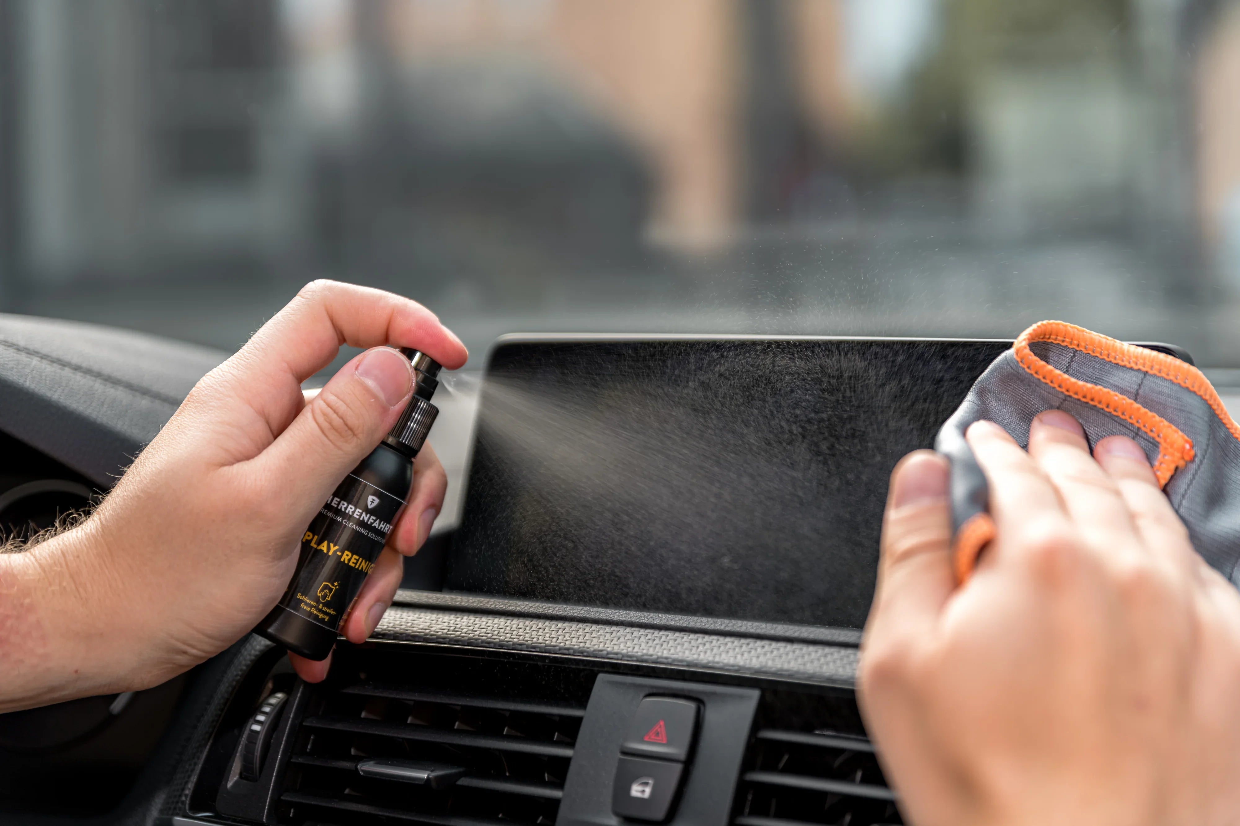 3 einfache Regeln, um Touchdisplays hygienisch zu reinigen